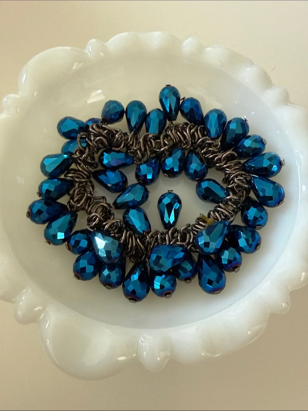 Chunky vintage Blue Beaded faceted teardrop cha charm stretch gun metal Bracelet